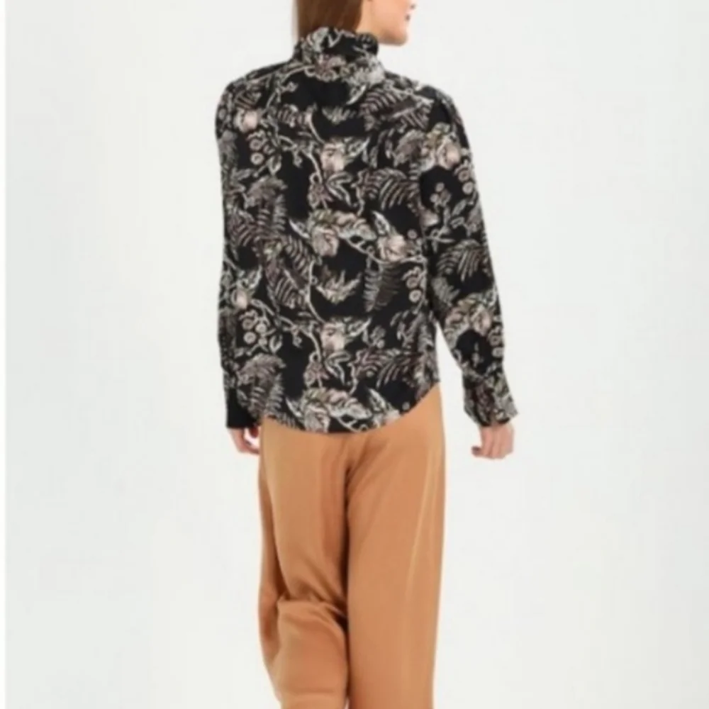 Banana Republic Women's Katinka Floral Print Business Casual Blouse size SP. - Picture 3 of 7